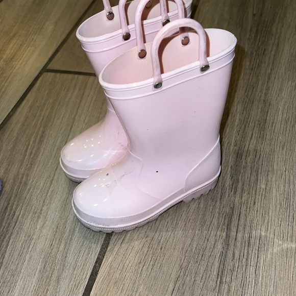 Lot of 2 girls size 9 boots winter and rain boots - Picture 8 of 8